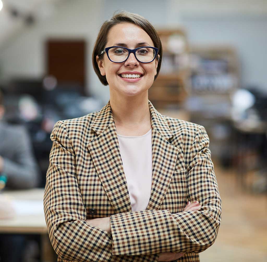 Successful Businesswoman Posing In Office 7y384b5.jpg